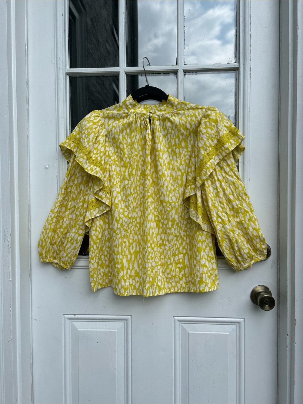 Who What Wear Chartreuse Animal Print Ruffle Lace Trim Blouse Top Small